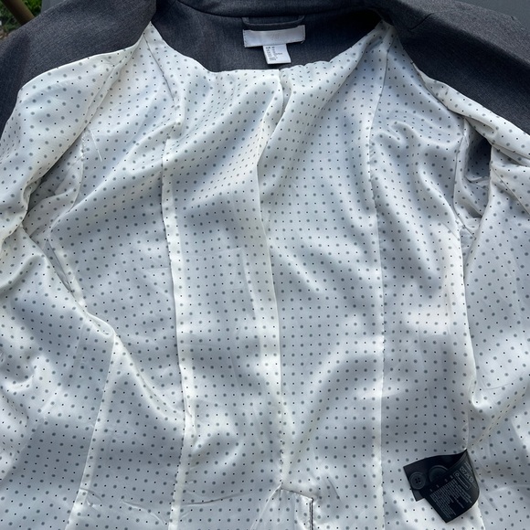 Blazer - Picture 6 of 6